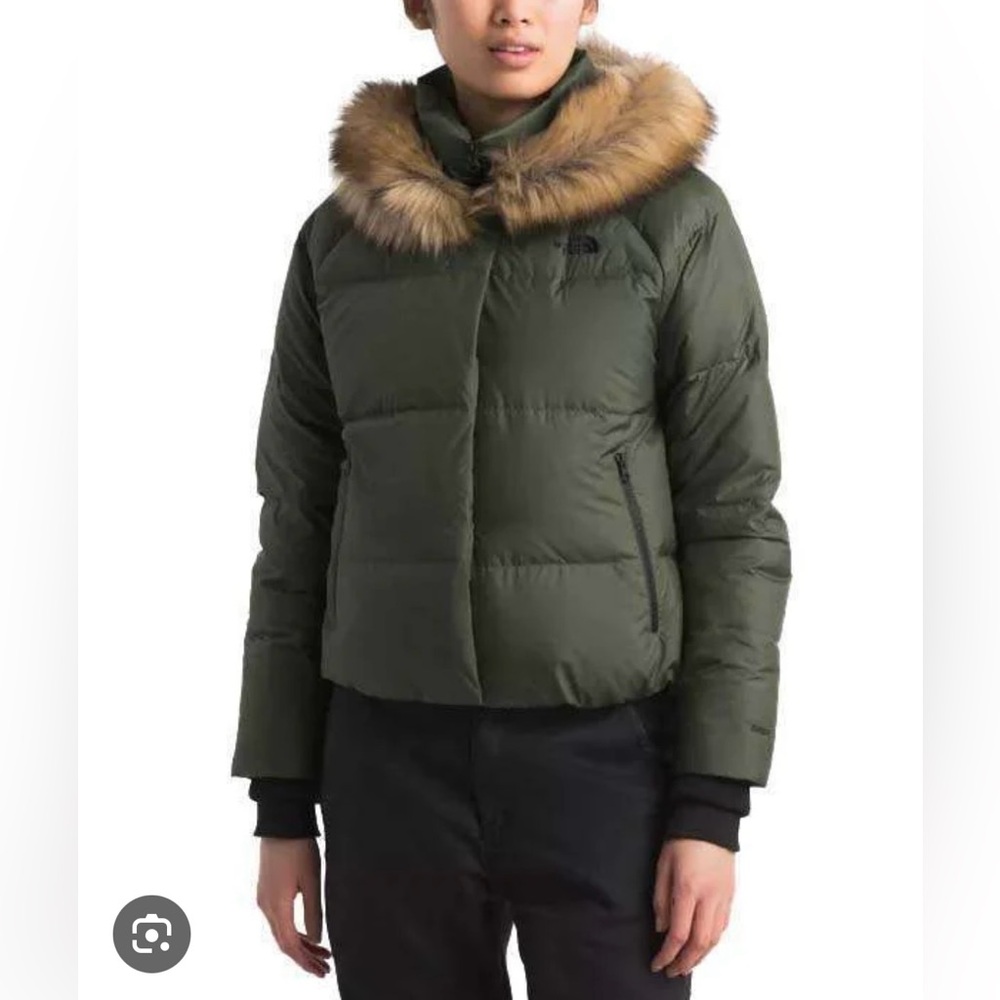 The North Face Dealio Down Crop Jacket